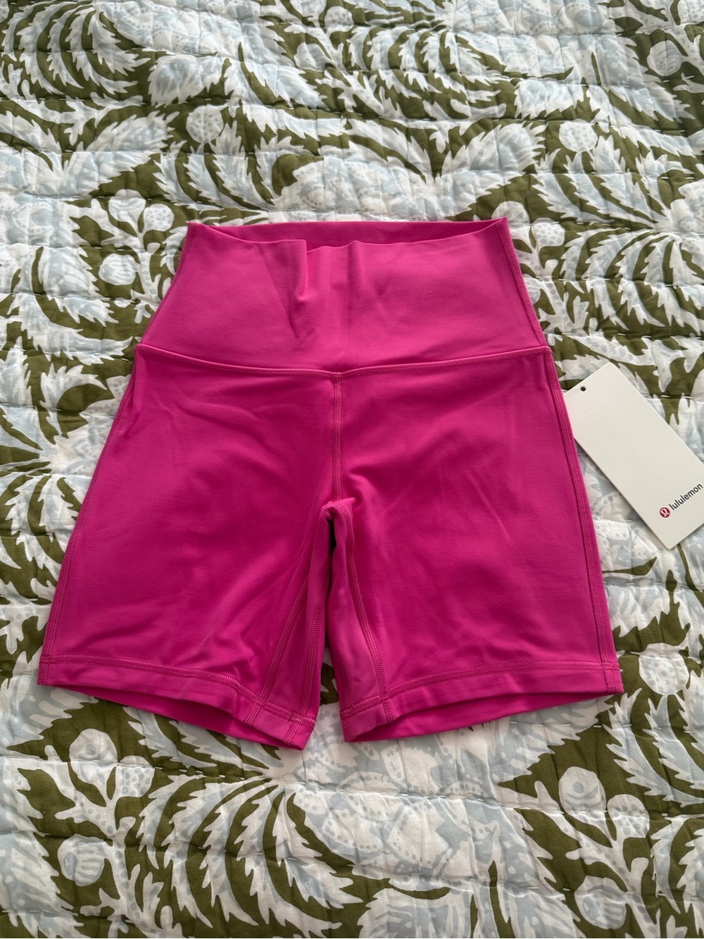 Lululemon Align Biker Shorts 6” (Sonic Pink)